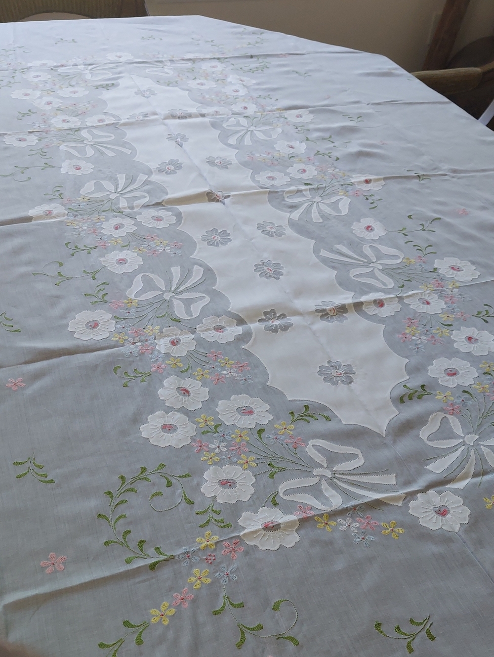 Hand Embroidered Floral Organdy Tablecloth with Bows - White & Pink - 103x68
